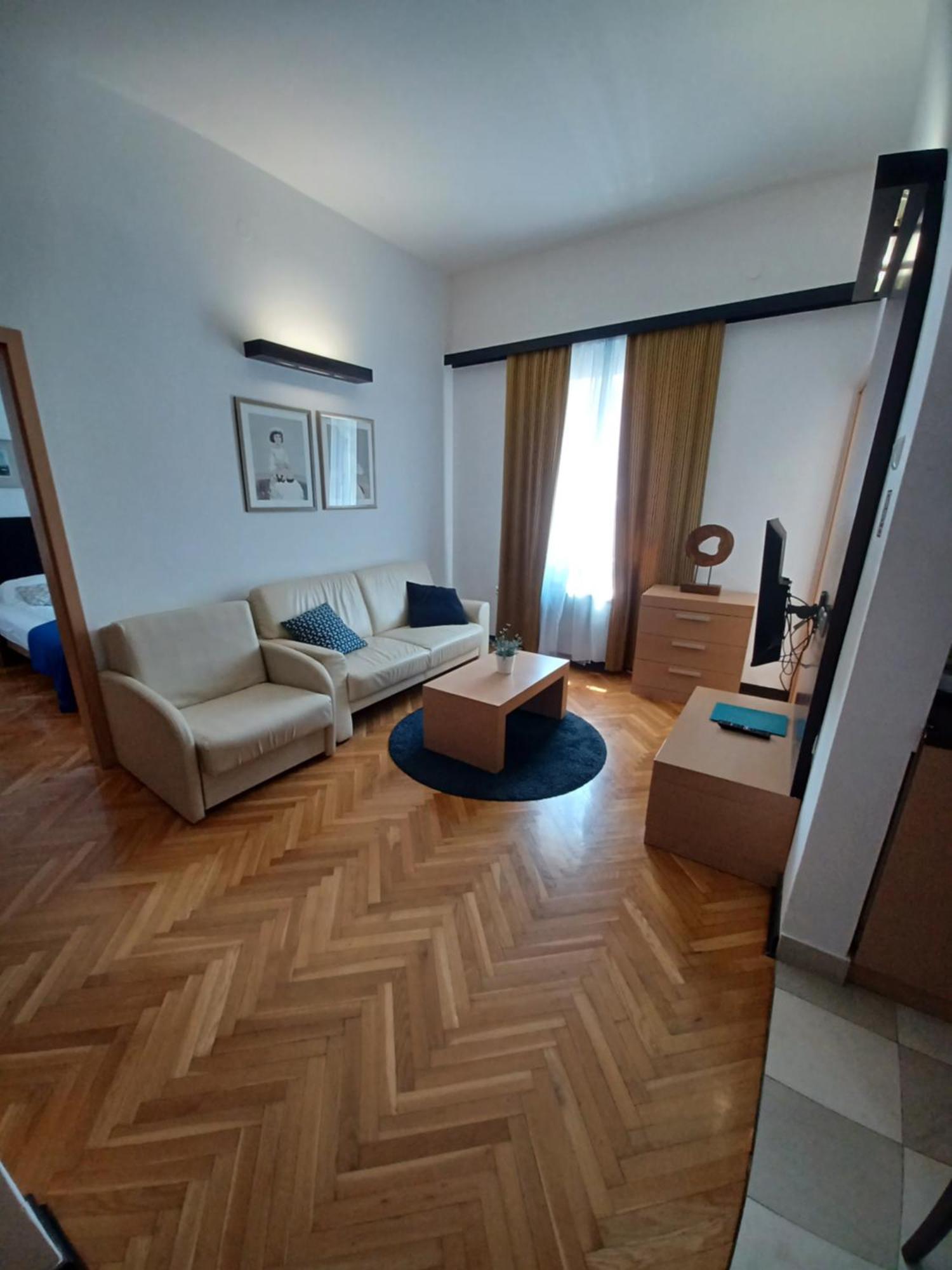 Apartment Aci Marina Cres Exterior foto
