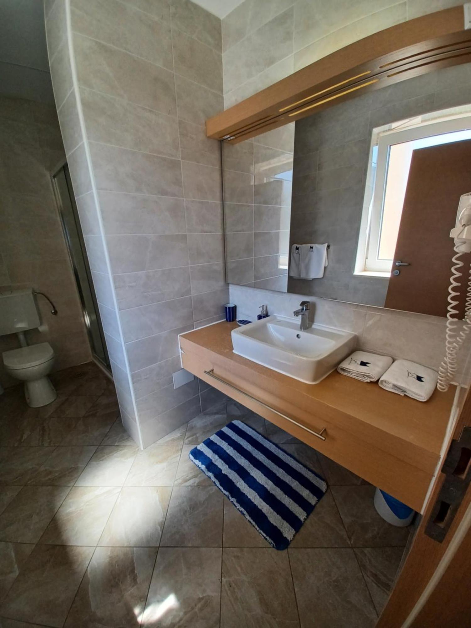 Apartment Aci Marina Cres Exterior foto