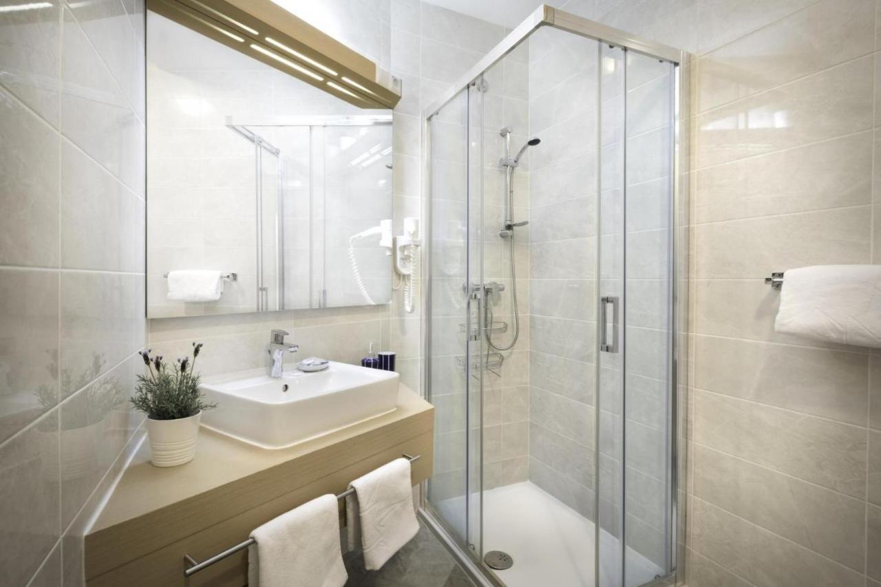 Apartment Aci Marina Cres Exterior foto