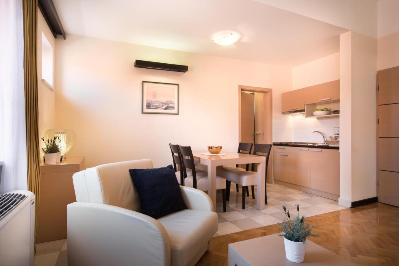 Apartment Aci Marina Cres Exterior foto