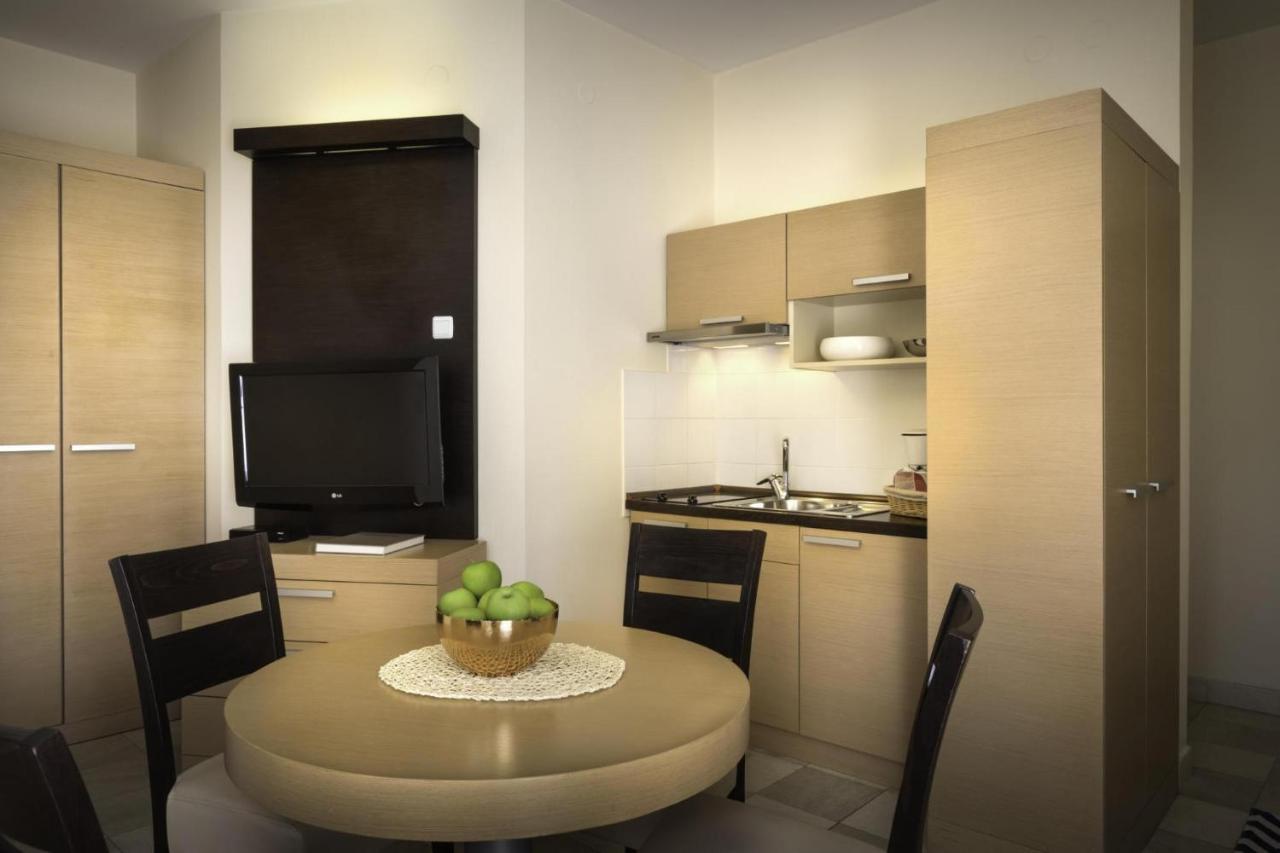 Apartment Aci Marina Cres Exterior foto
