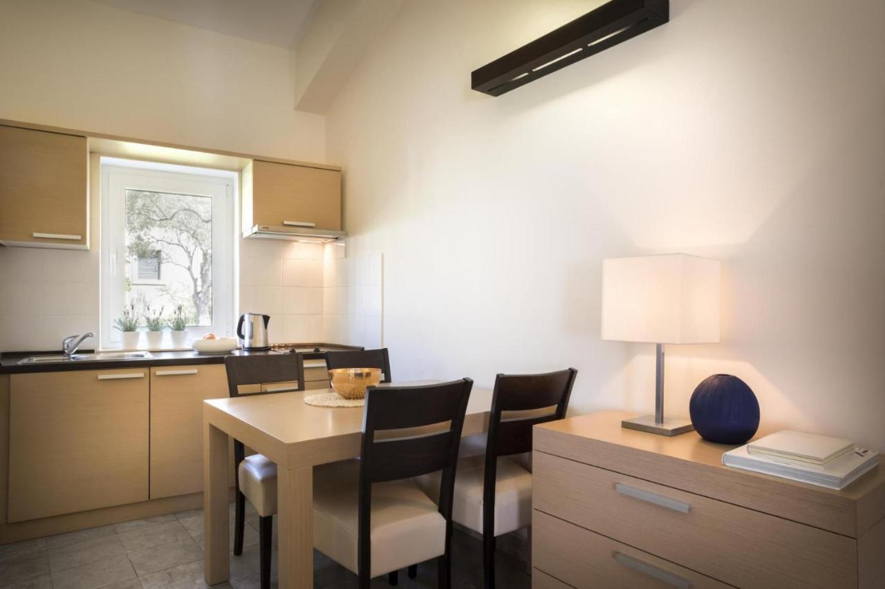 Apartment Aci Marina Cres Exterior foto